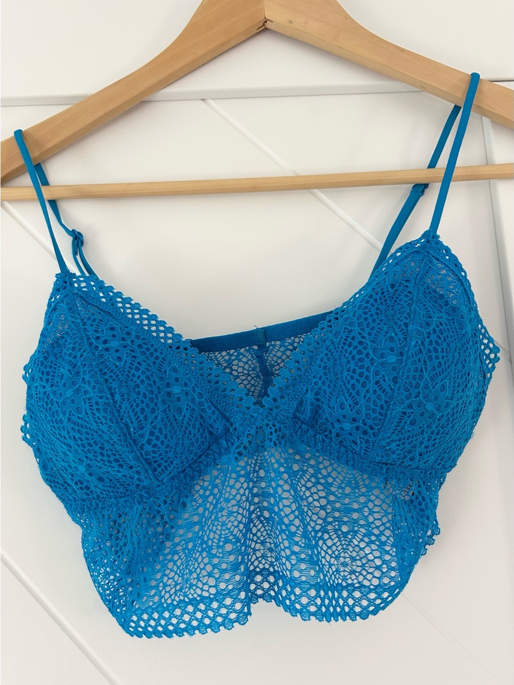 Victoria's Secret Bright Blue Lace Bralette Removable Padding Comfy Lingerie